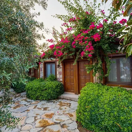 Luna Begonvil Tas Evler Szálloda 3*