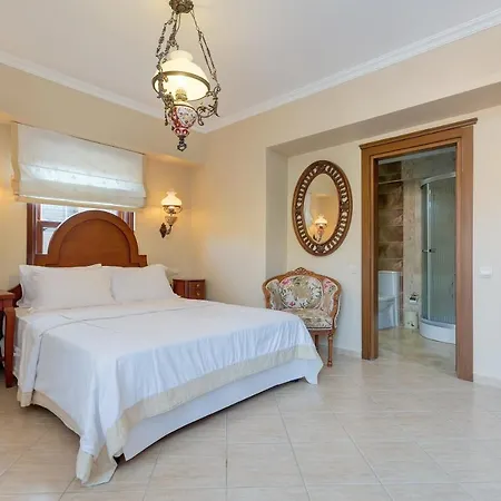 Otel Luna Begonvil Tas Evler